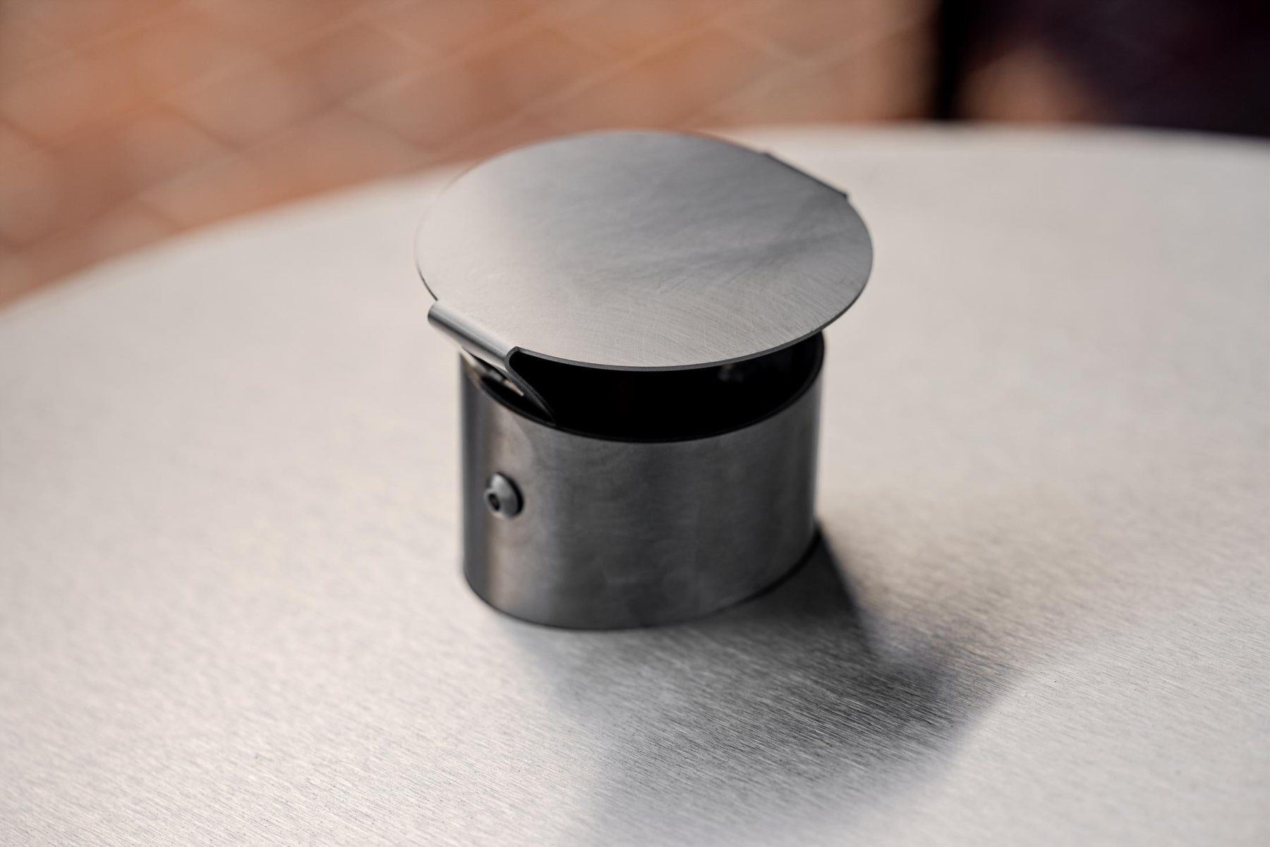 Live-Fire Pizza Oven - Detailed View 10 | EuroLife Furniture